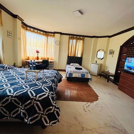 Mega Suite Junto Al San Marino Shopping Guayaquil Eksteriør billede