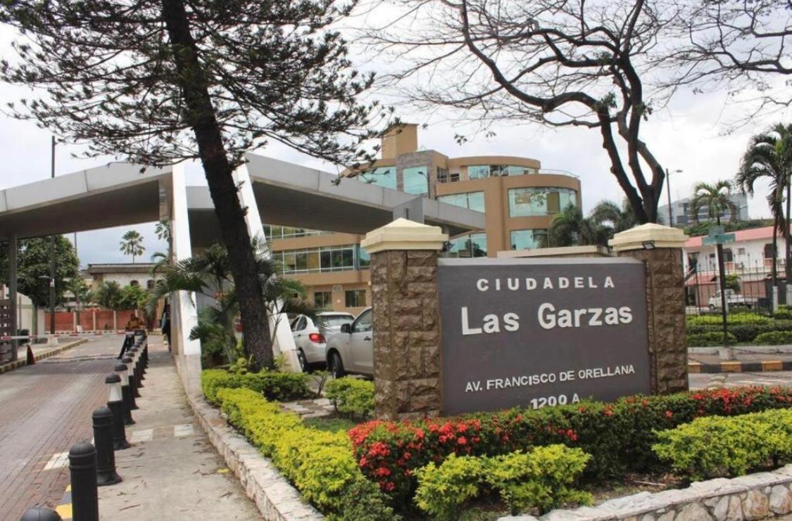 Mega Suite Junto Al San Marino Shopping Guayaquil Eksteriør billede